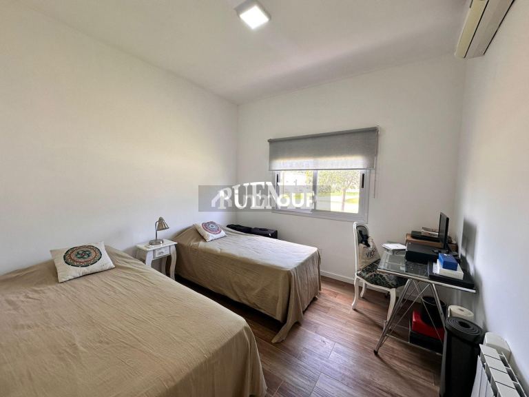 Casa en Venta en San Vicente, G.B.A. Zona Sur