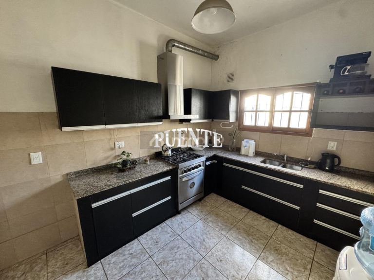 Casa en Alquiler en Lomas de Zamora, G.B.A. Zona Sur