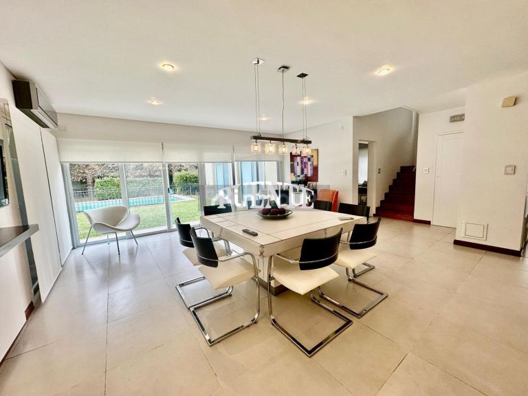 Casa en Venta en Ezeiza, G.B.A. Zona Sur