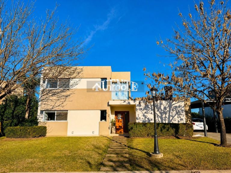 Casa en Venta en Esteban Echeverria, G.B.A. Zona Sur