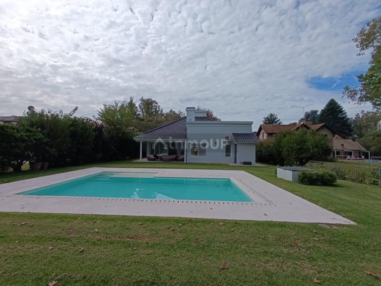 Casa en Venta en Lujan, G.B.A. Zona Oeste