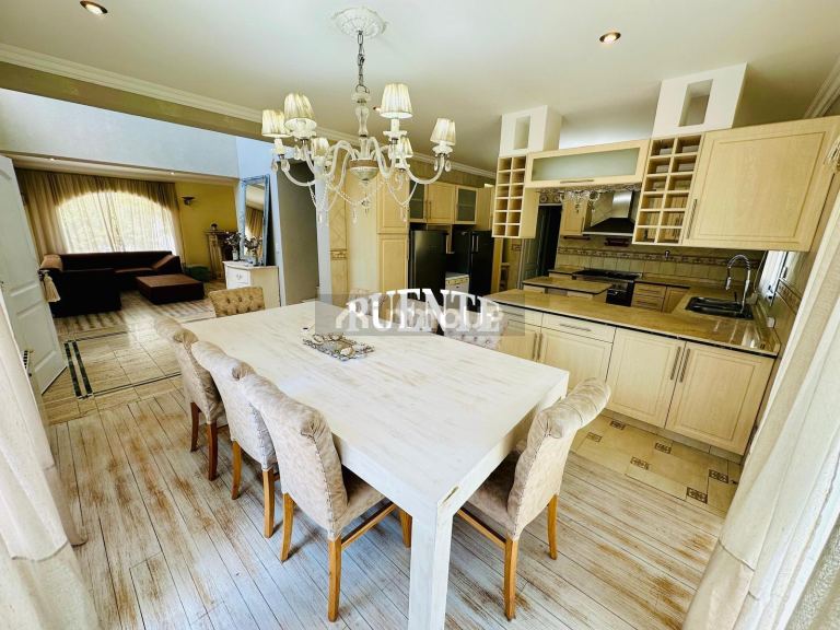 Casa en Alquiler en Esteban Echeverria, G.B.A. Zona Sur