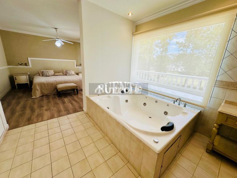 Casa en Alquiler en Esteban Echeverria, G.B.A. Zona Sur