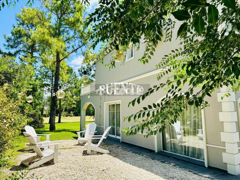 Casa en Alquiler en Esteban Echeverria, G.B.A. Zona Sur