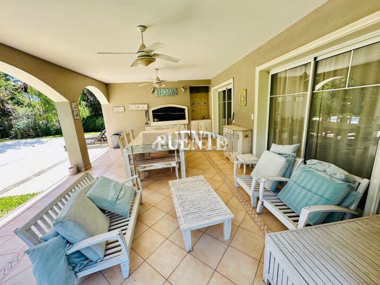 Casa en Alquiler en Esteban Echeverria, G.B.A. Zona Sur