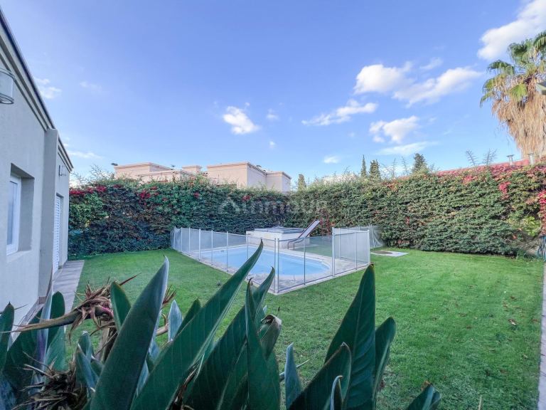 Casa en Venta en Guaymallen, Mendoza