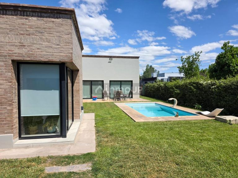 Casa en Venta en Guaymallen, Mendoza