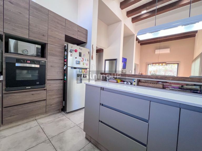Casa en Venta en Guaymallen, Mendoza