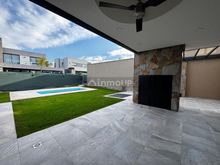 Casa en Alquiler en Maipu, Mendoza