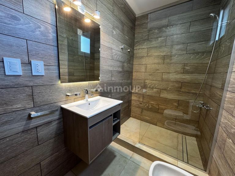 Casa en Alquiler en Maipu, Mendoza