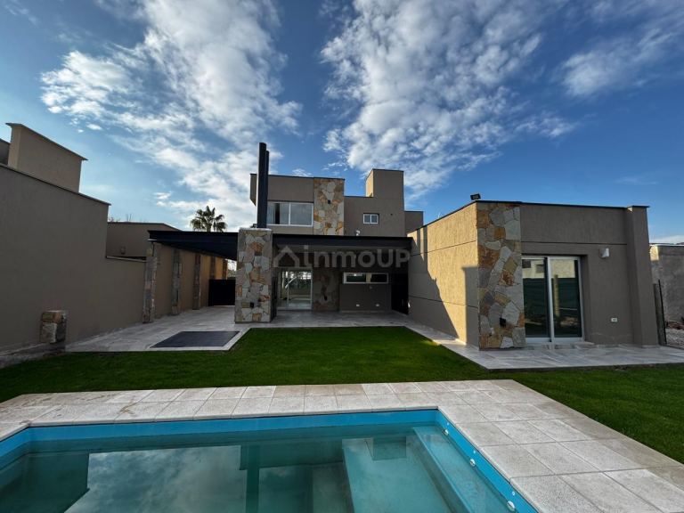 Casa en Alquiler en Maipu, Mendoza