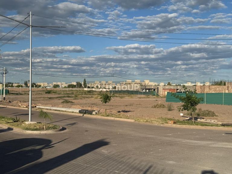 Lote en Venta en Maipu, Mendoza