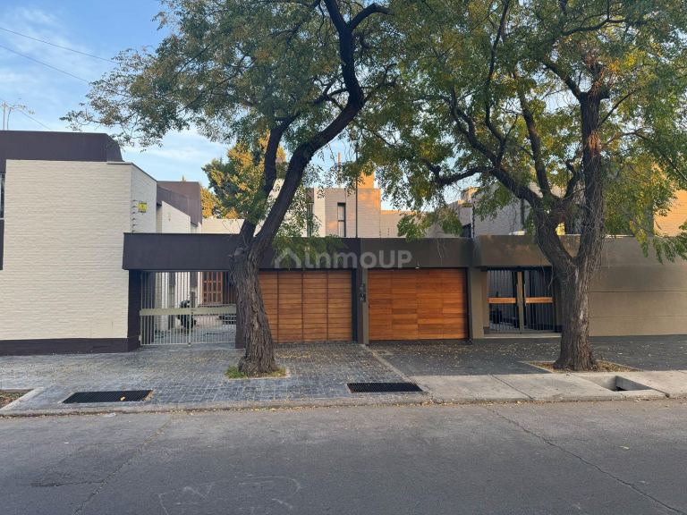 Casa en Alquiler en Capital, Mendoza