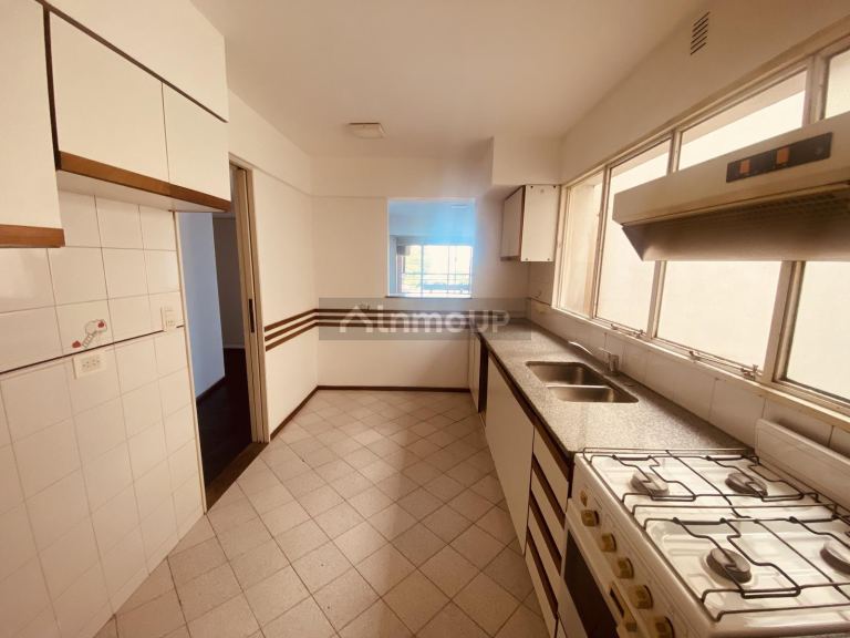 Departamento en Venta en San Isidro, G.B.A. Zona Norte