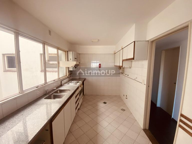 Departamento en Venta en San Isidro, G.B.A. Zona Norte