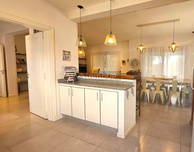 Casa en Venta en De la Costa, Buenos Aires Costa Atlantica