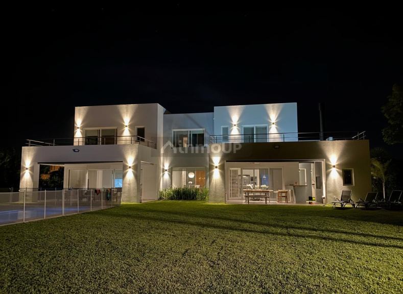 Casa en Alquiler en Escobar, G.B.A. Zona Norte