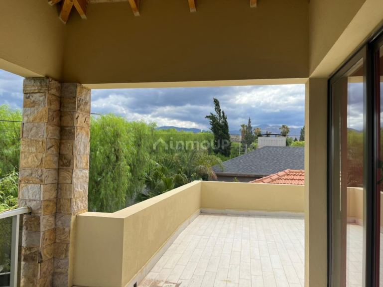 Casa en Alquiler en Capital, Mendoza