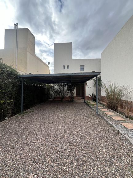 Casa en Alquiler en Lujan de Cuyo, Mendoza