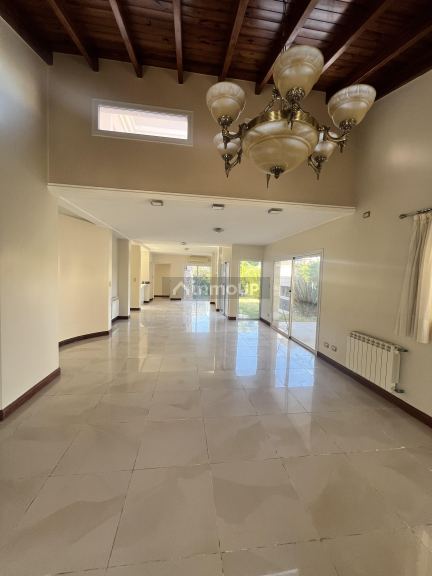 Casa en Alquiler en Godoy Cruz, Mendoza