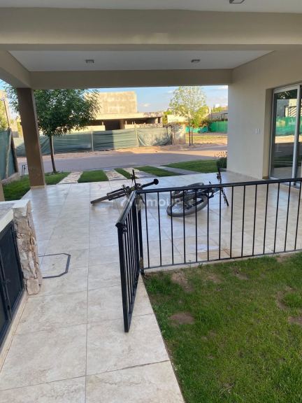 Casa en Alquiler en Maipu, Mendoza