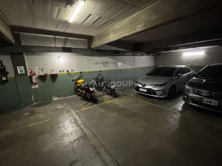 Cochera en Venta en Once, Capital Federal