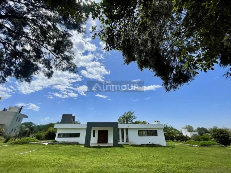 Casa en Venta en Santa Maria, Cordoba
