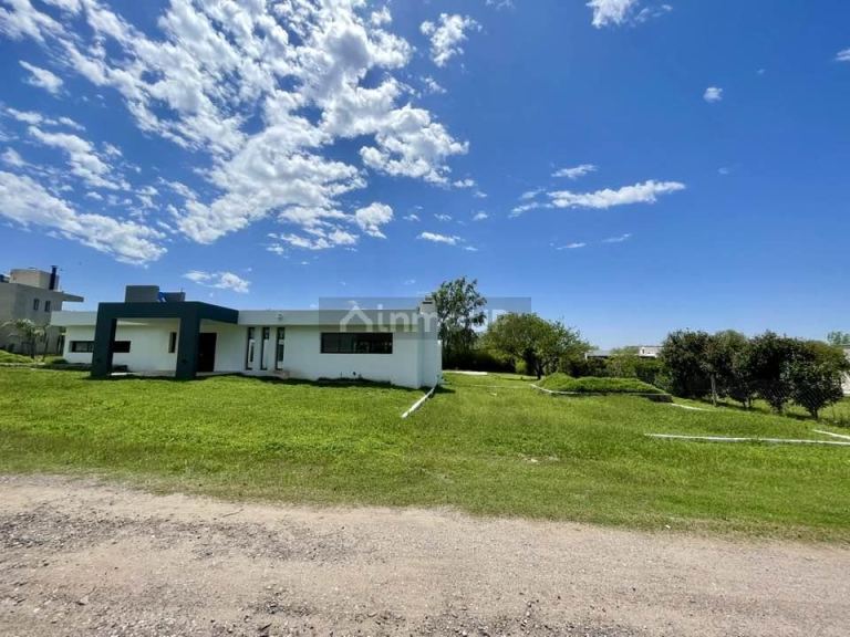 Casa en Venta en Santa Maria, Cordoba