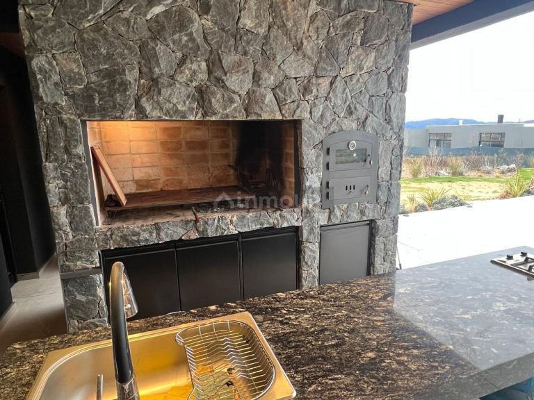 Casa en Venta en Calamuchita, Cordoba