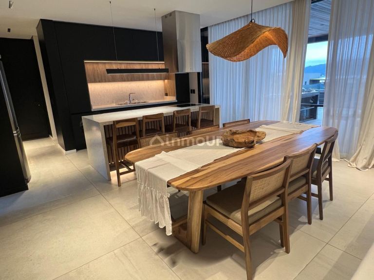 Casa en Venta en Calamuchita, Cordoba