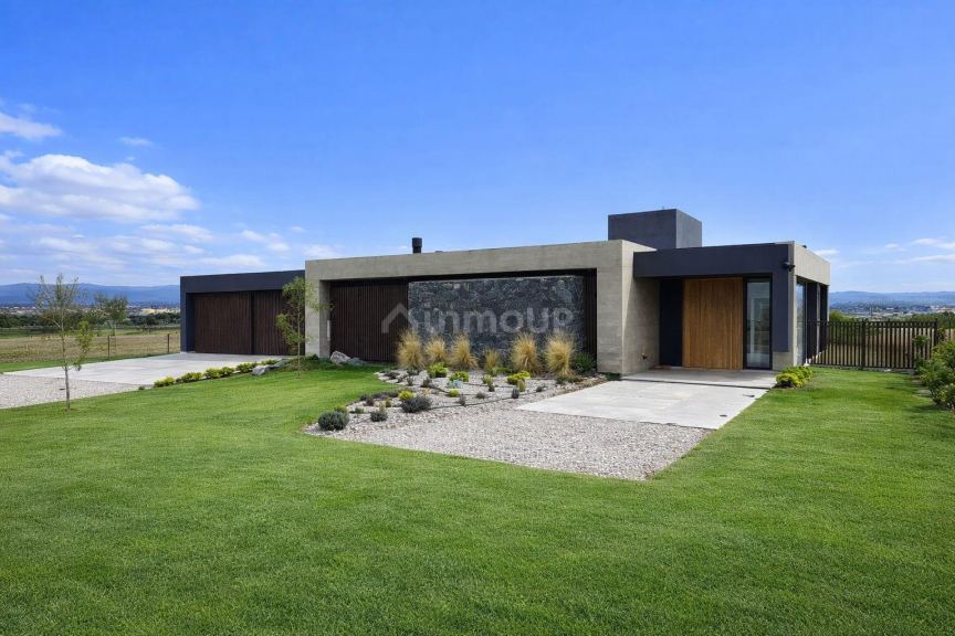 Casa en Venta en Calamuchita, Cordoba