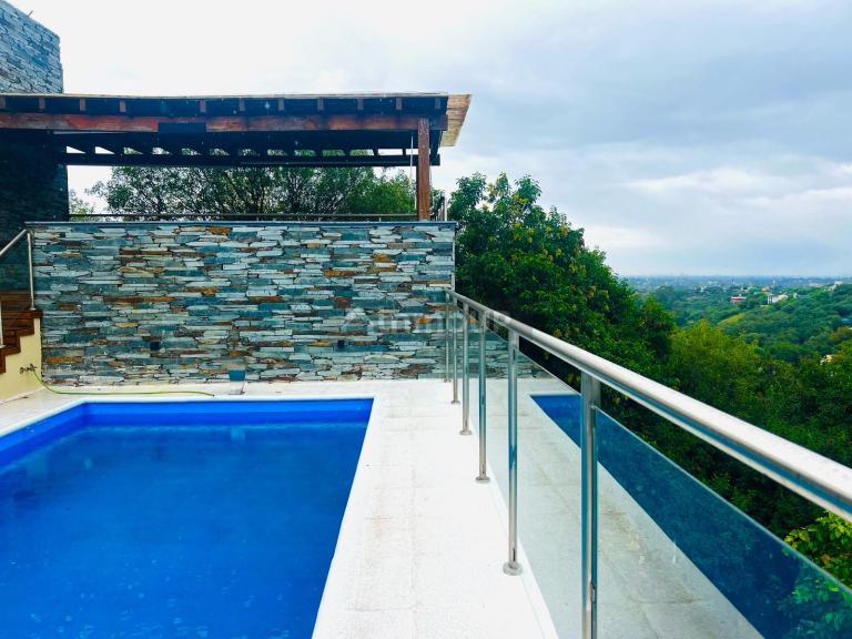 Casa en Alquiler en Colon, Cordoba