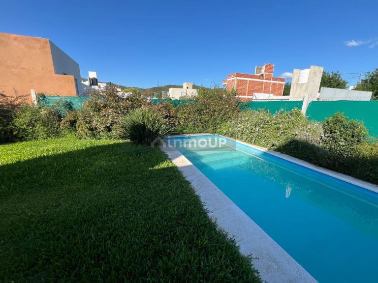 Casa en Venta en Santa Maria, Cordoba