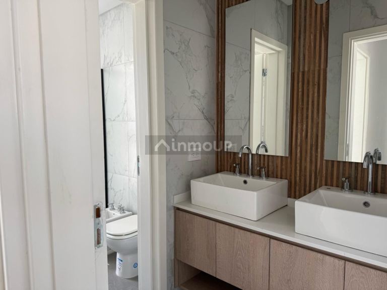 Casa en Alquiler en Capital, Cordoba