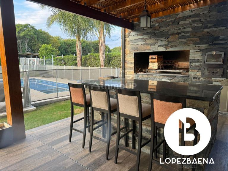Casa en Venta en Colon, Cordoba