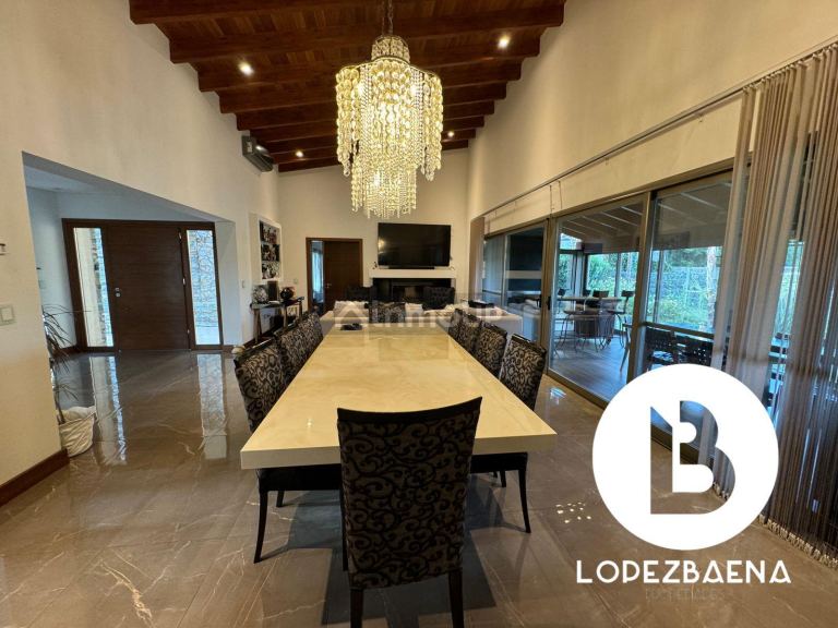Casa en Venta en Colon, Cordoba
