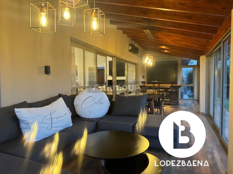 Casa en Venta en Colon, Cordoba