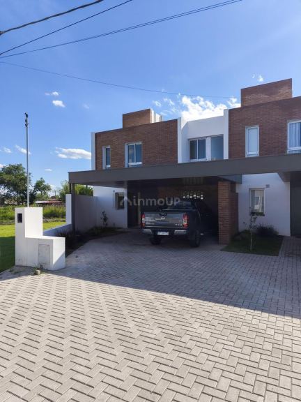 P H en Venta en Colon, Cordoba