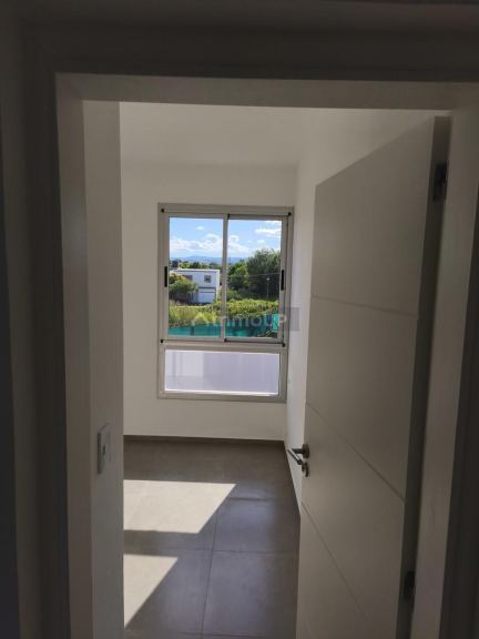 P H en Venta en Colon, Cordoba