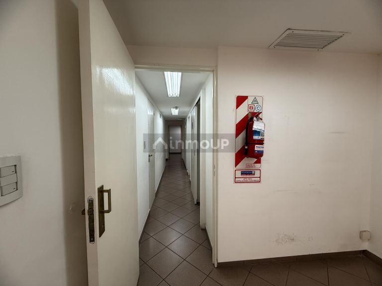 Oficina en Alquiler en Capital, Cordoba