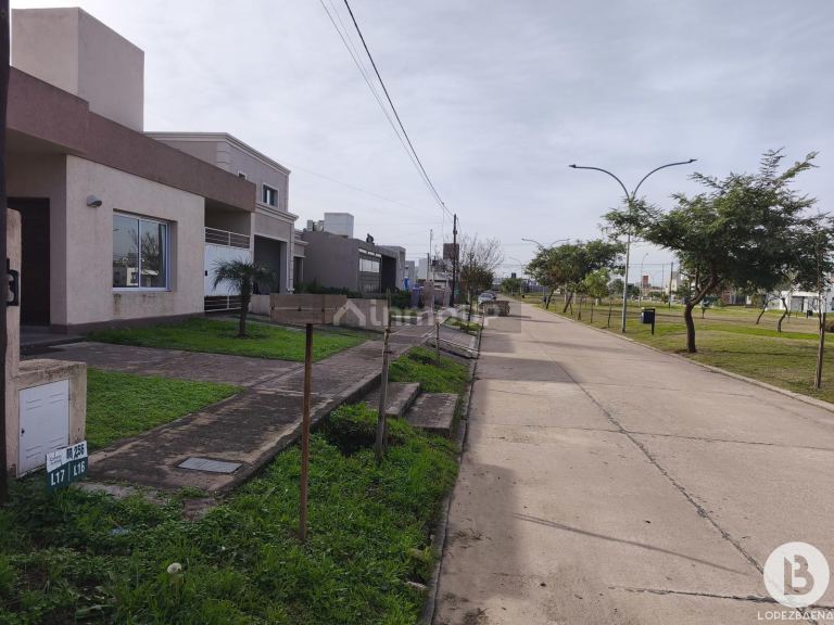 Casa en Venta en Colon, Cordoba
