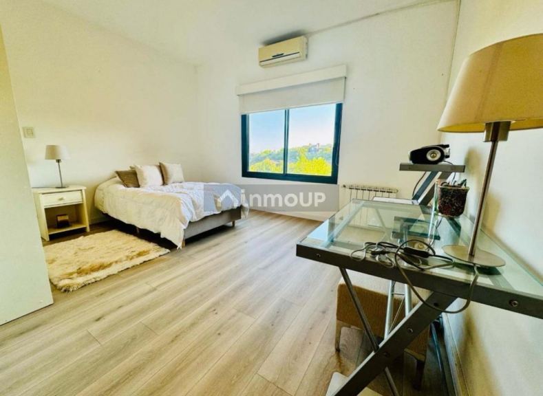 Casa en Venta en Colon, Cordoba