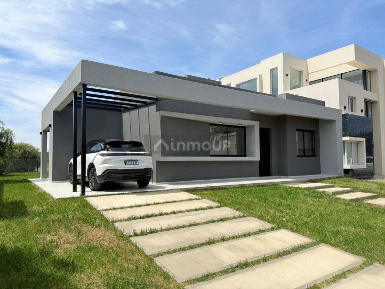 Casa en Venta en Santa Maria, Cordoba