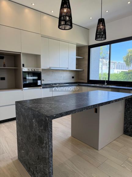 Casa en Venta en Santa Maria, Cordoba