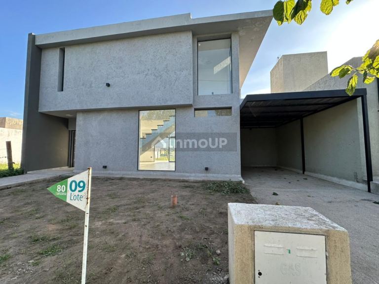 Casa en Venta en Santa Maria, Cordoba