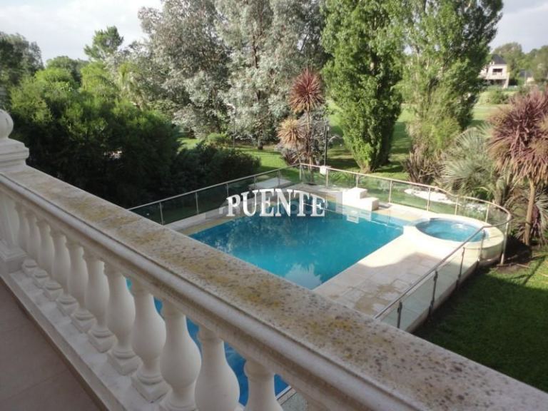 Casa en Venta en Esteban Echeverria, G.B.A. Zona Sur