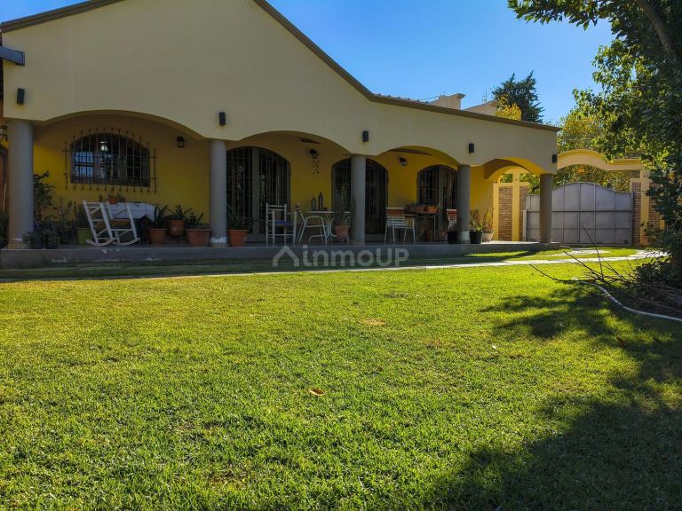 Casa en Venta en Rivadavia, Mendoza