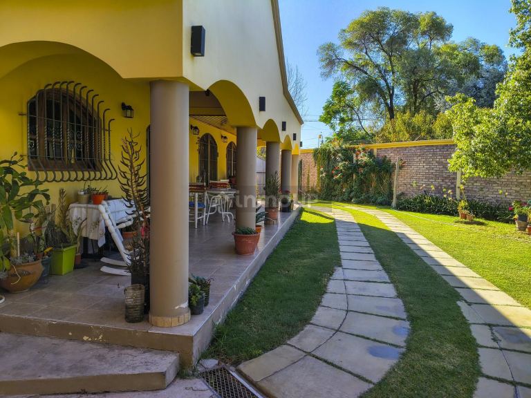Casa en Venta en Rivadavia, Mendoza