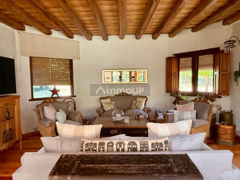 Casa en Venta en Maipu, Mendoza