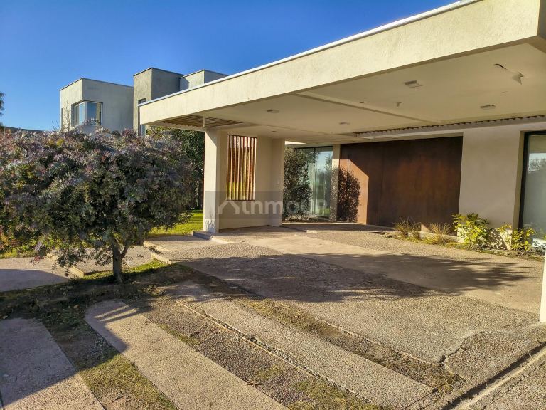 Casa en Venta en Maipu, Mendoza